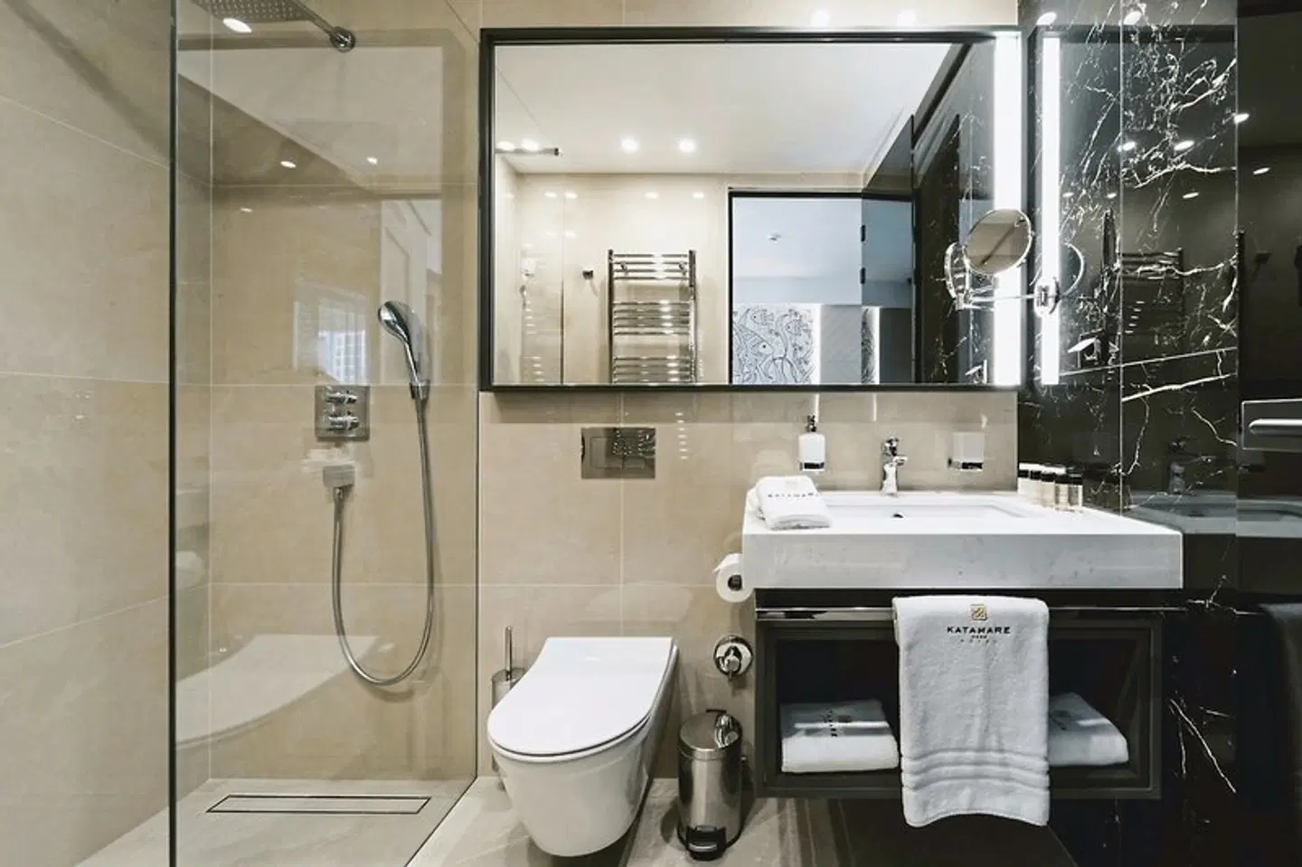Katamare Badezimmer