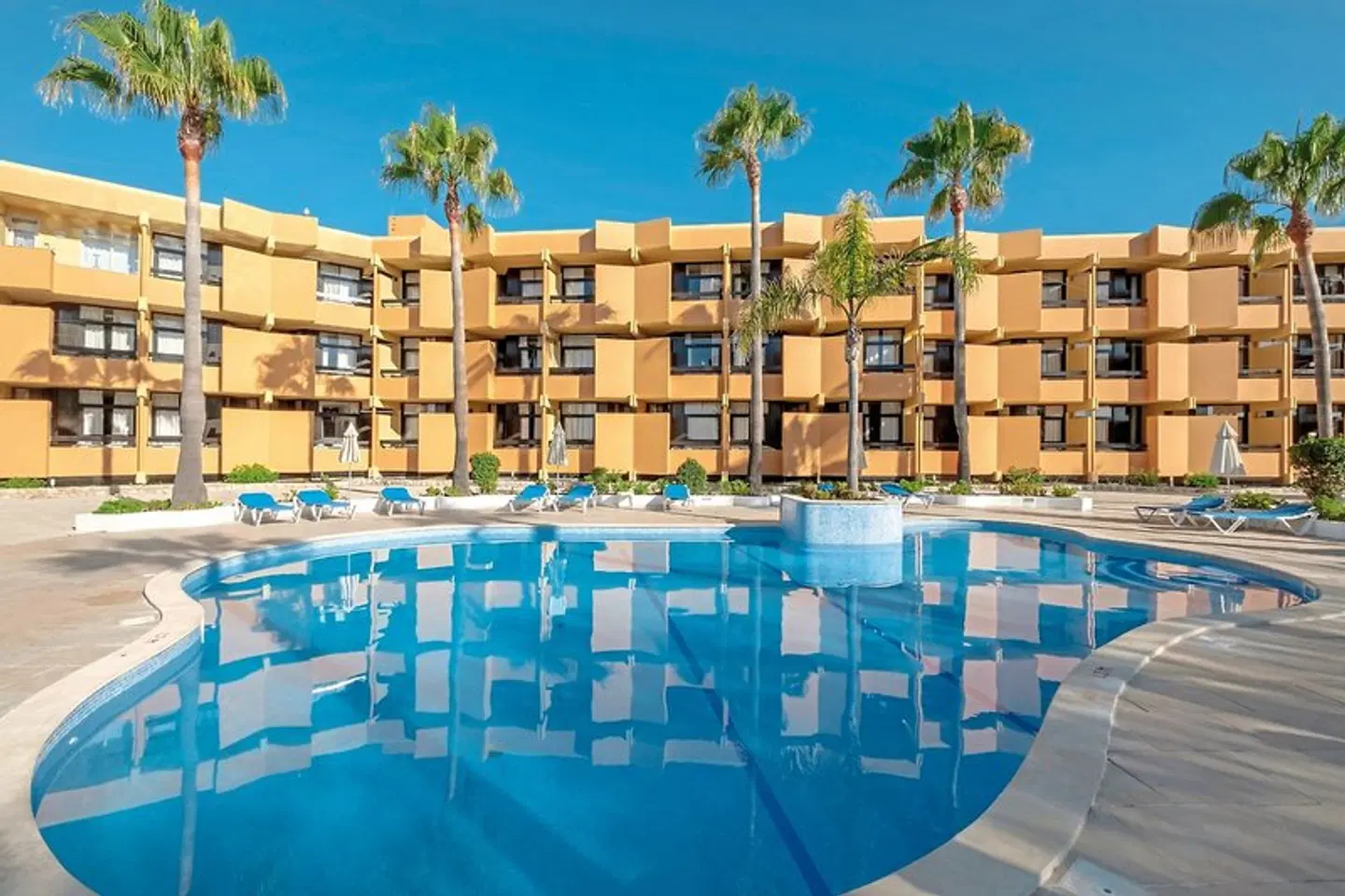 Auramar Beach Resort OUTDOOR_POOL