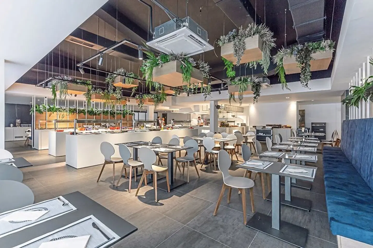 Ad Turres Restaurant