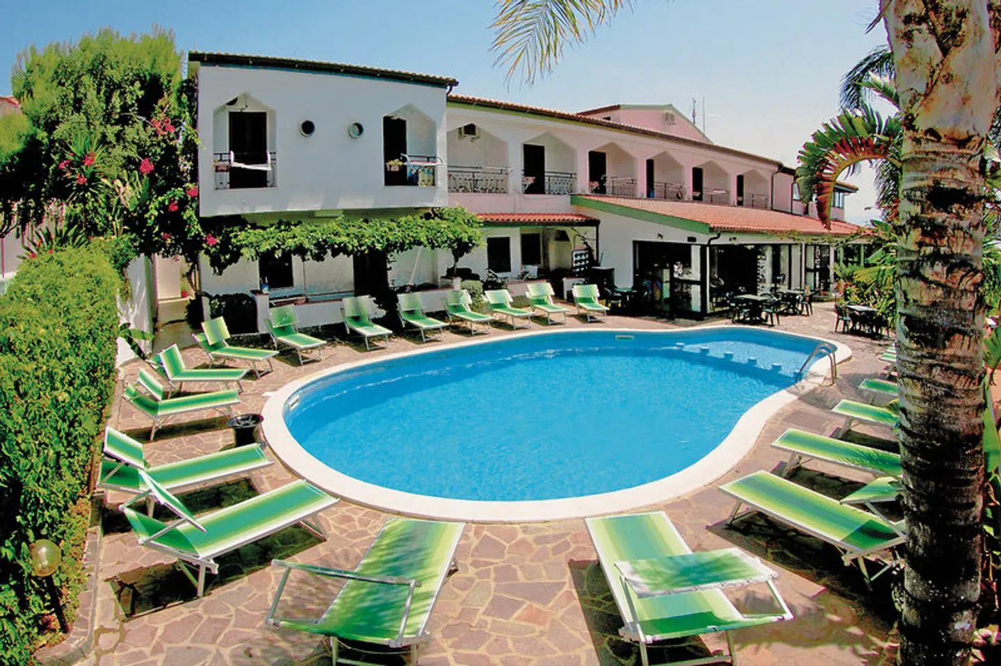 Marinella EXTERIOR