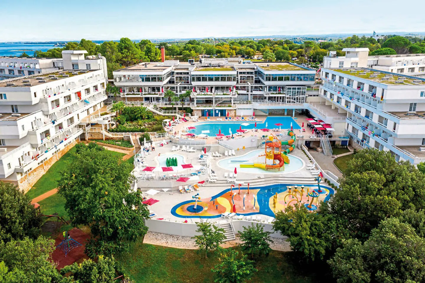 Delfin Plava Laguna EXTERIOR