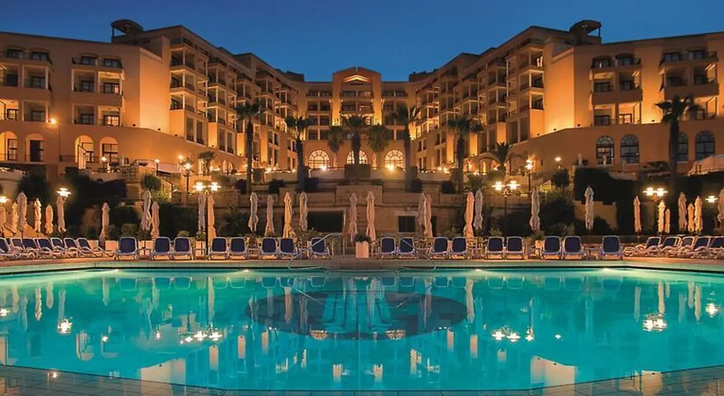 Corinthia St. George's Bay OUTDOOR_POOL