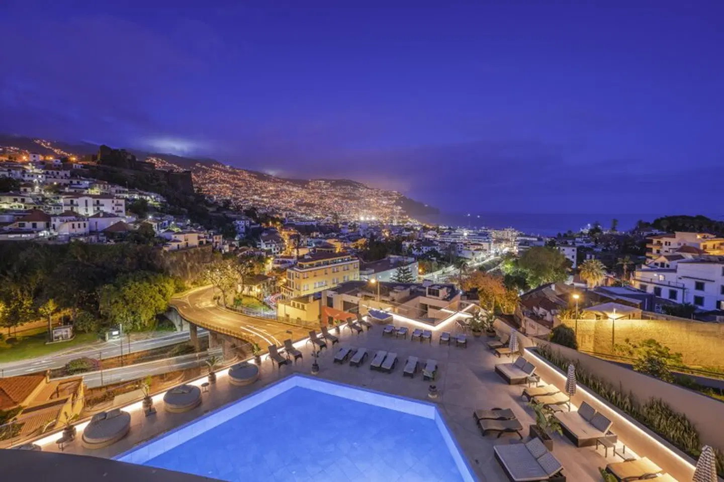 The Views Baía OUTDOOR_POOL