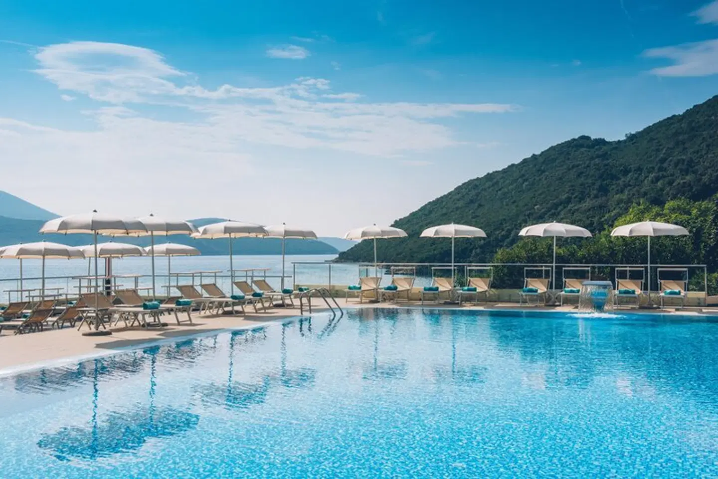 Iberostar Waves Herceg Novi OUTDOOR_POOL