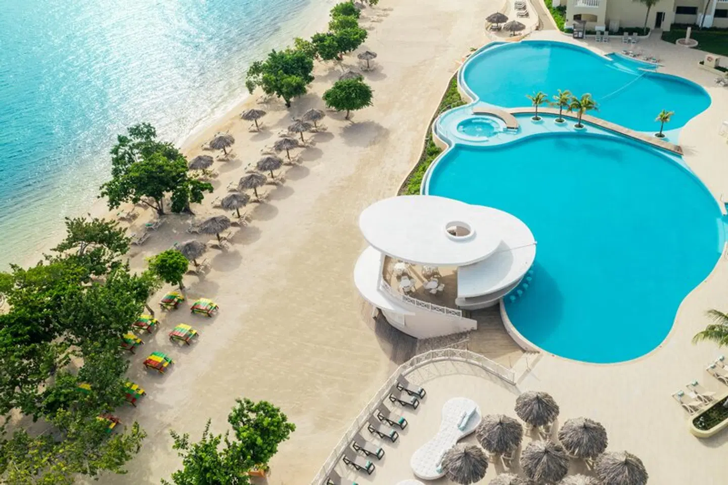 Iberostar Waves Rose Hall Beach OUTDOOR_POOL
