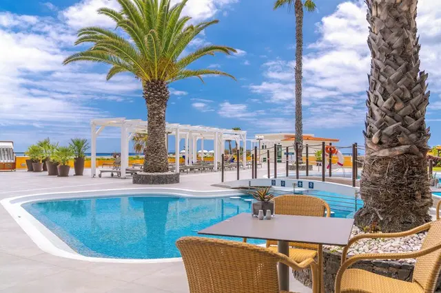 Sentido Galosol OUTDOOR_POOL