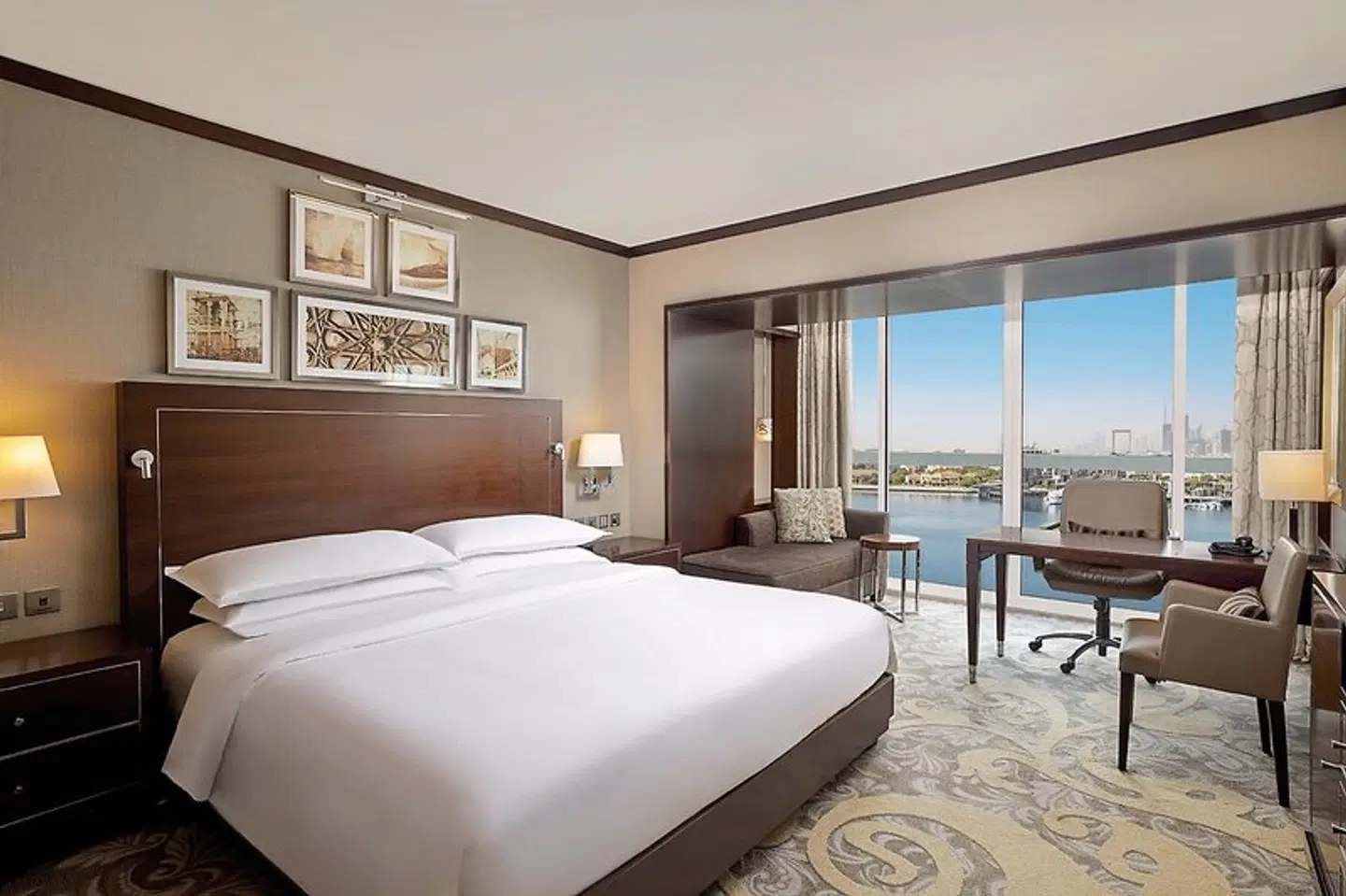 Sheraton Dubai Creek Hotel & Towers ROOM_EXAMPLE