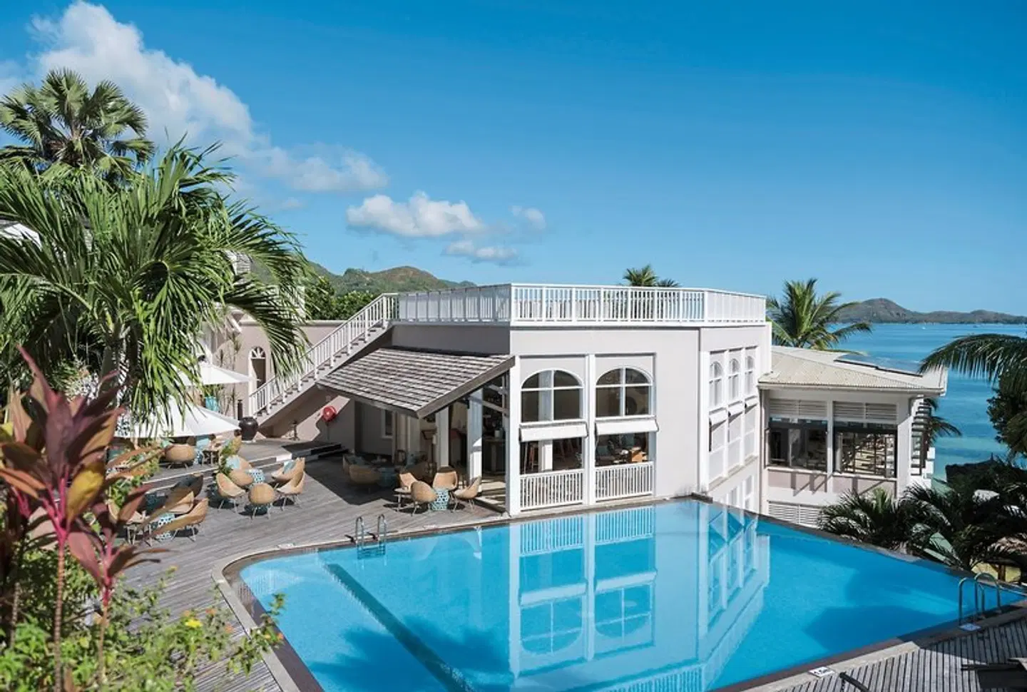 L'Archipel OUTDOOR_POOL
