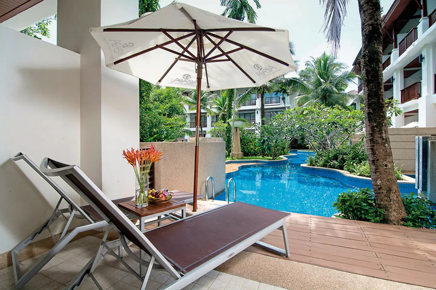 Apsara Beachfront Resort & Villa Terrasse