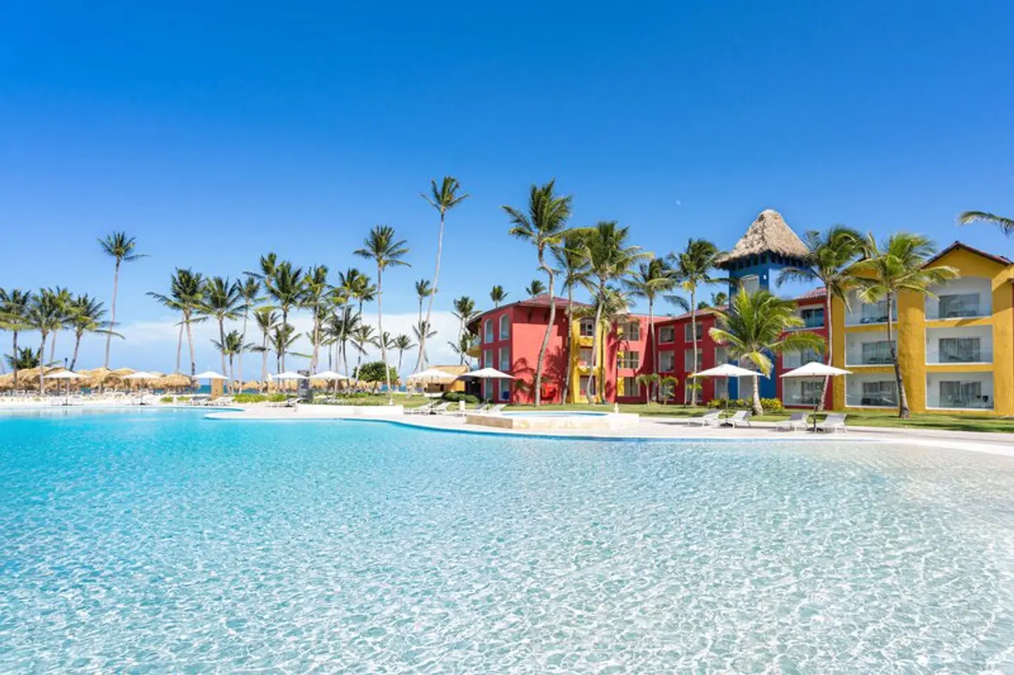Tropical Deluxe Princess OUTDOOR_POOL