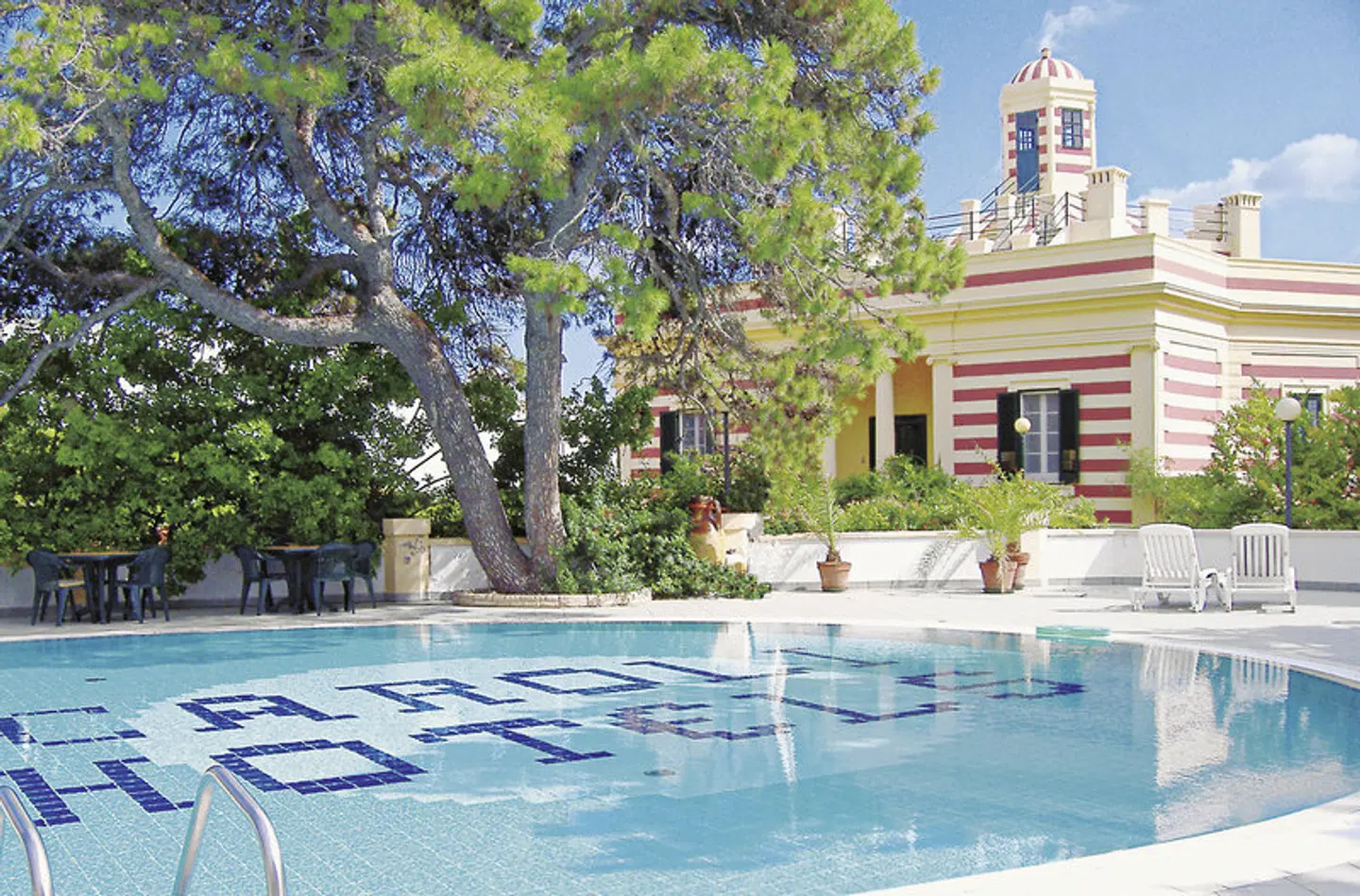 Hotel Terminal OUTDOOR_POOL