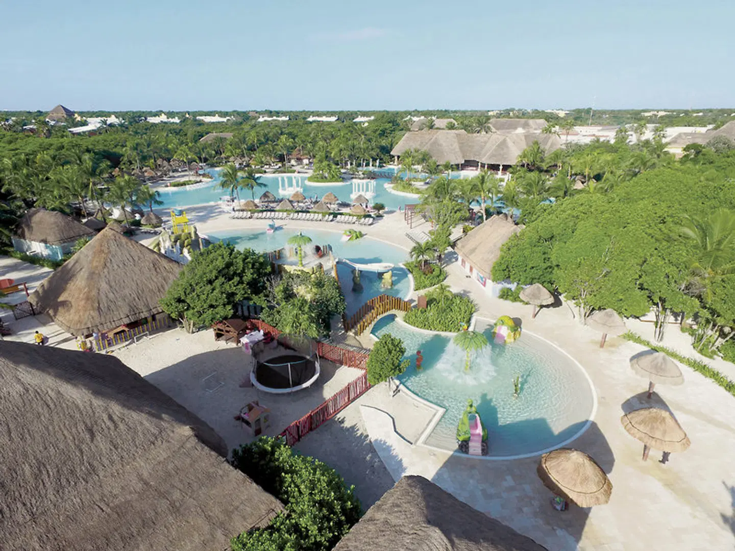 Grand Palladium Kantenah Resort & Spa EXTERIOR