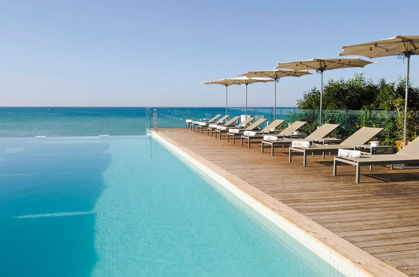 The Sindbad OUTDOOR_POOL