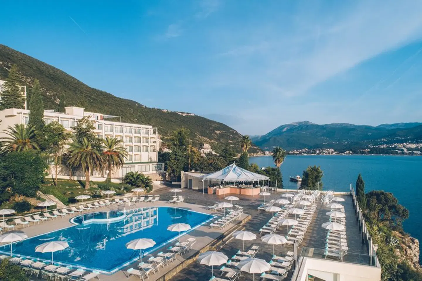 Iberostar Waves Herceg Novi OUTDOOR_POOL