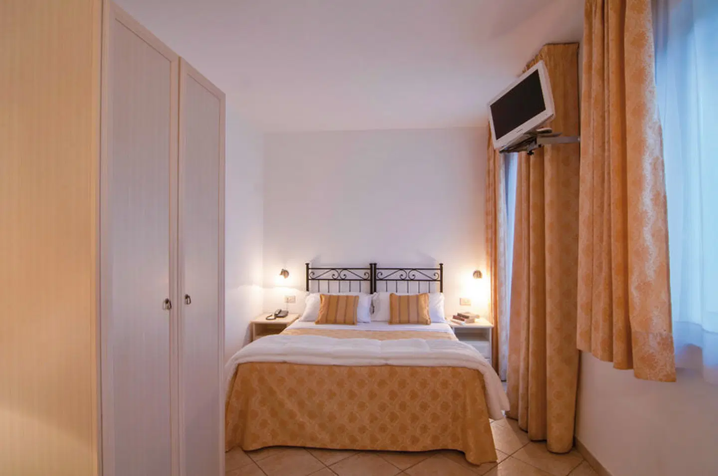 Sylesia ROOM_EXAMPLE