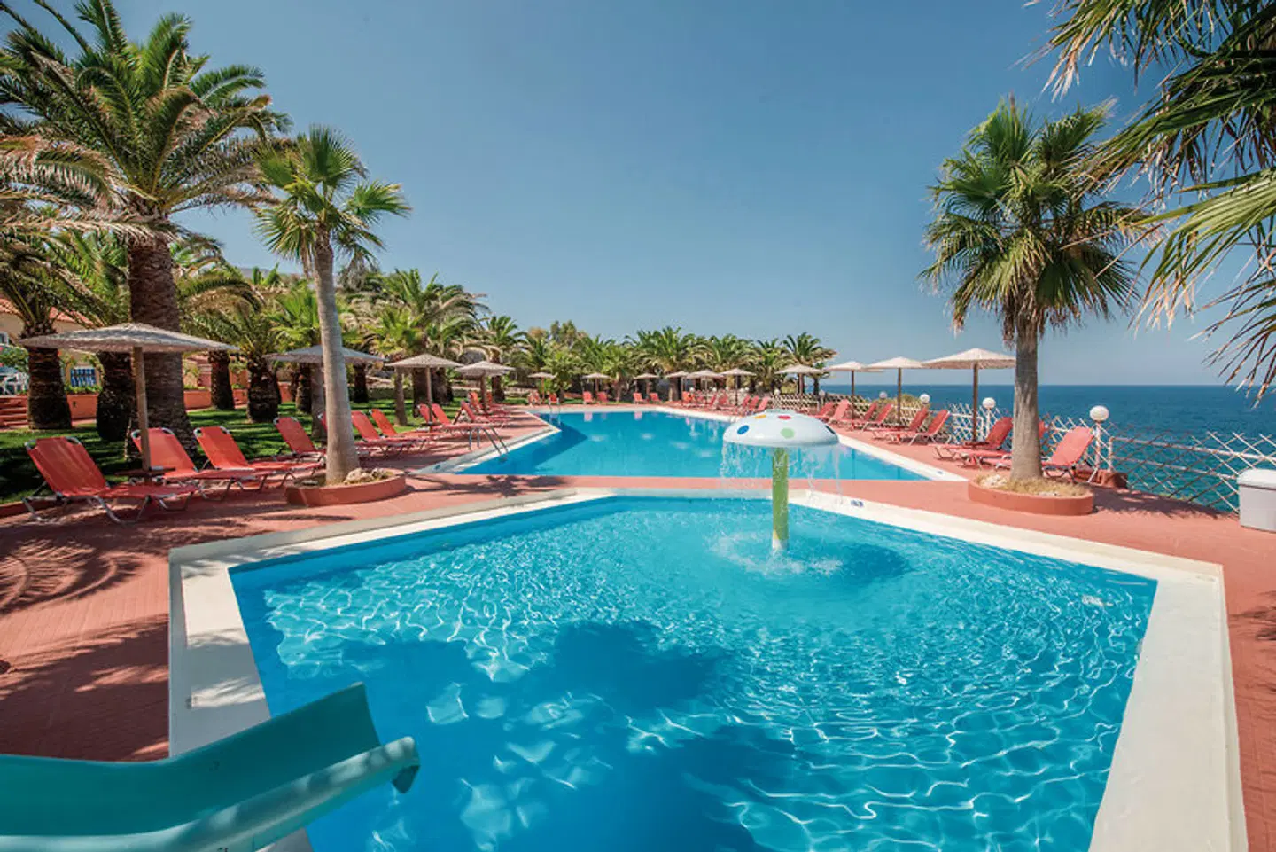 Europa Resort Hotel OUTDOOR_POOL