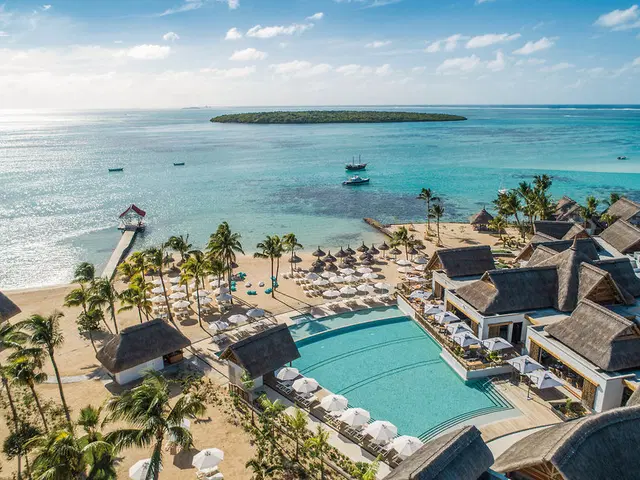 Preskil Island Resort OUTDOOR_POOL