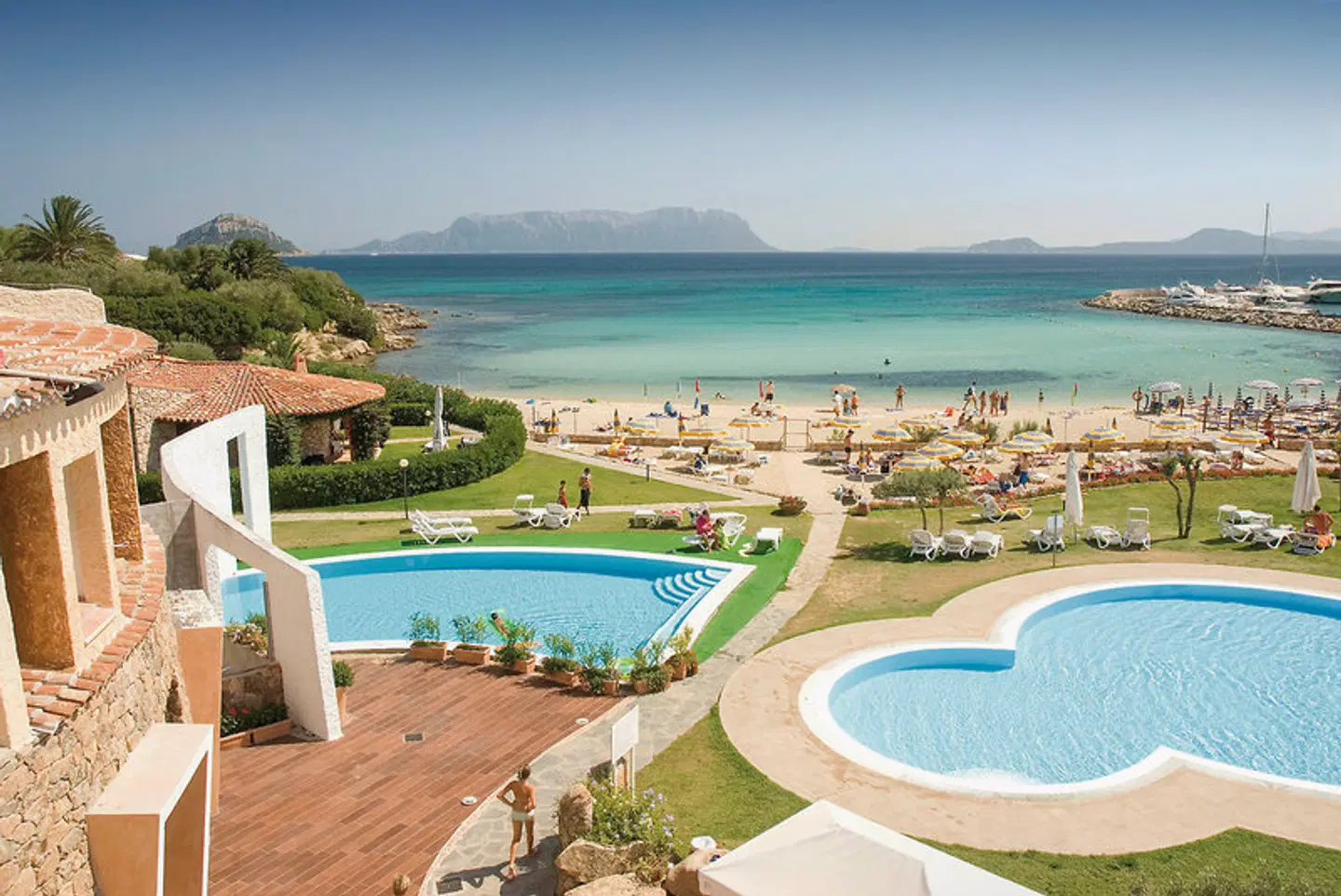 Hotel Resort & SPA Baia Caddinas OUTDOOR_POOL