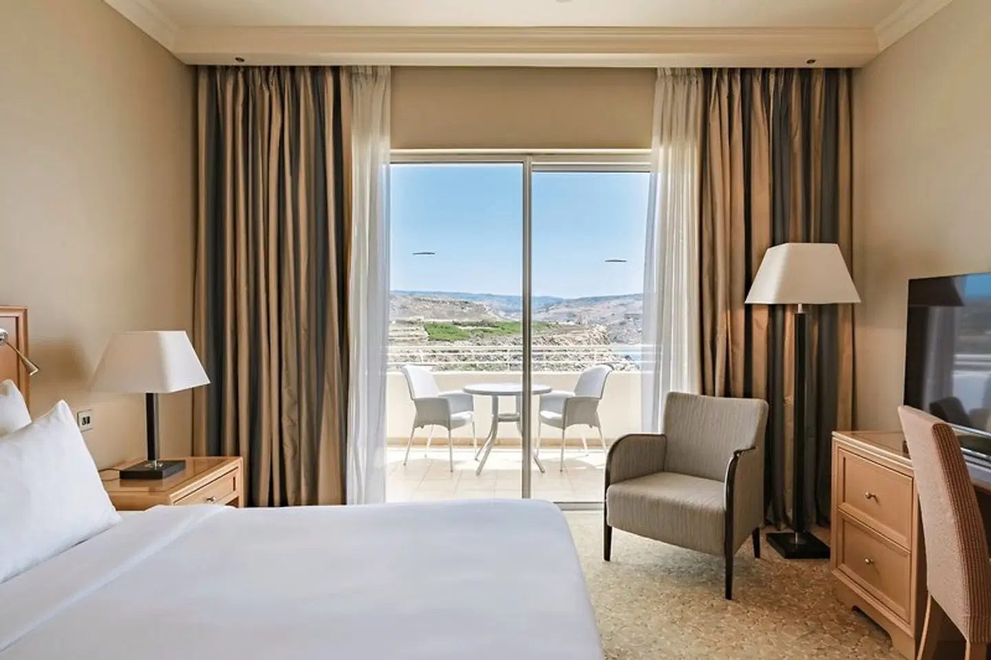 Radisson Blu Resort & Spa Golden Sands ROOM_EXAMPLE
