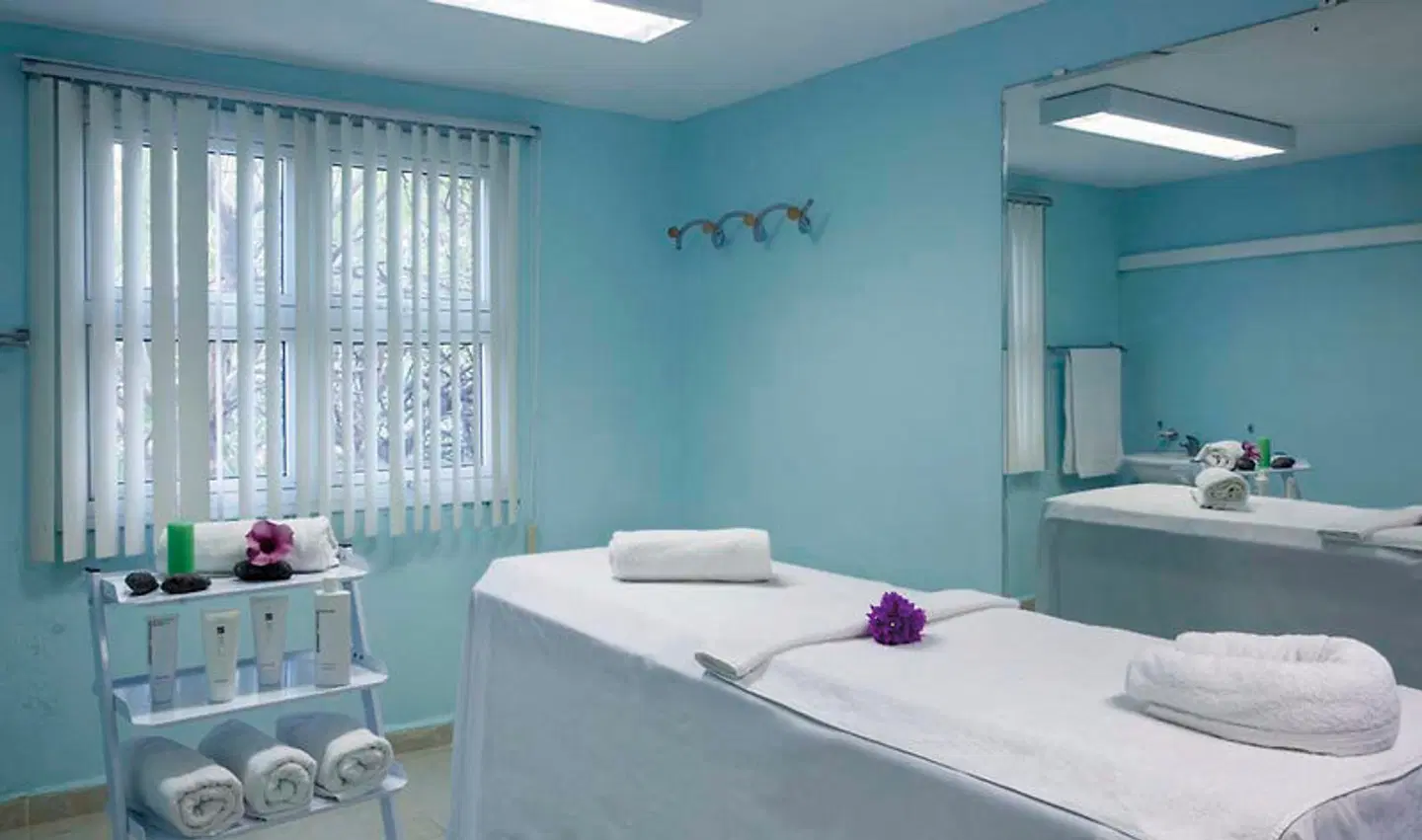 Memories Caribe Beach Resort HEALTH_BEAUTY