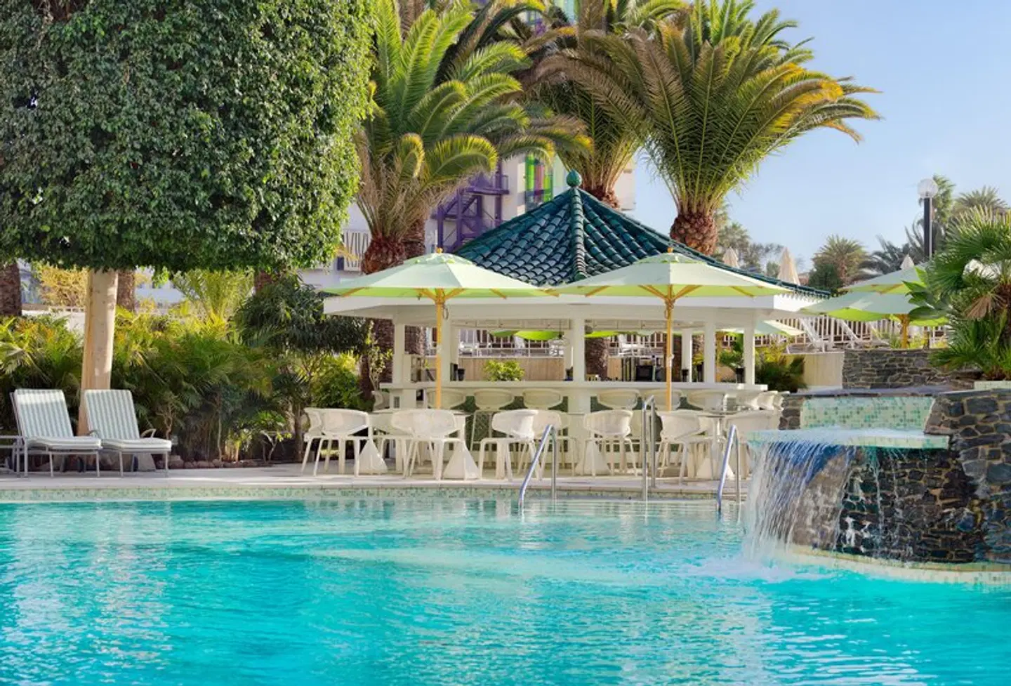 Seaside Sandy Beach OUTDOOR_POOL