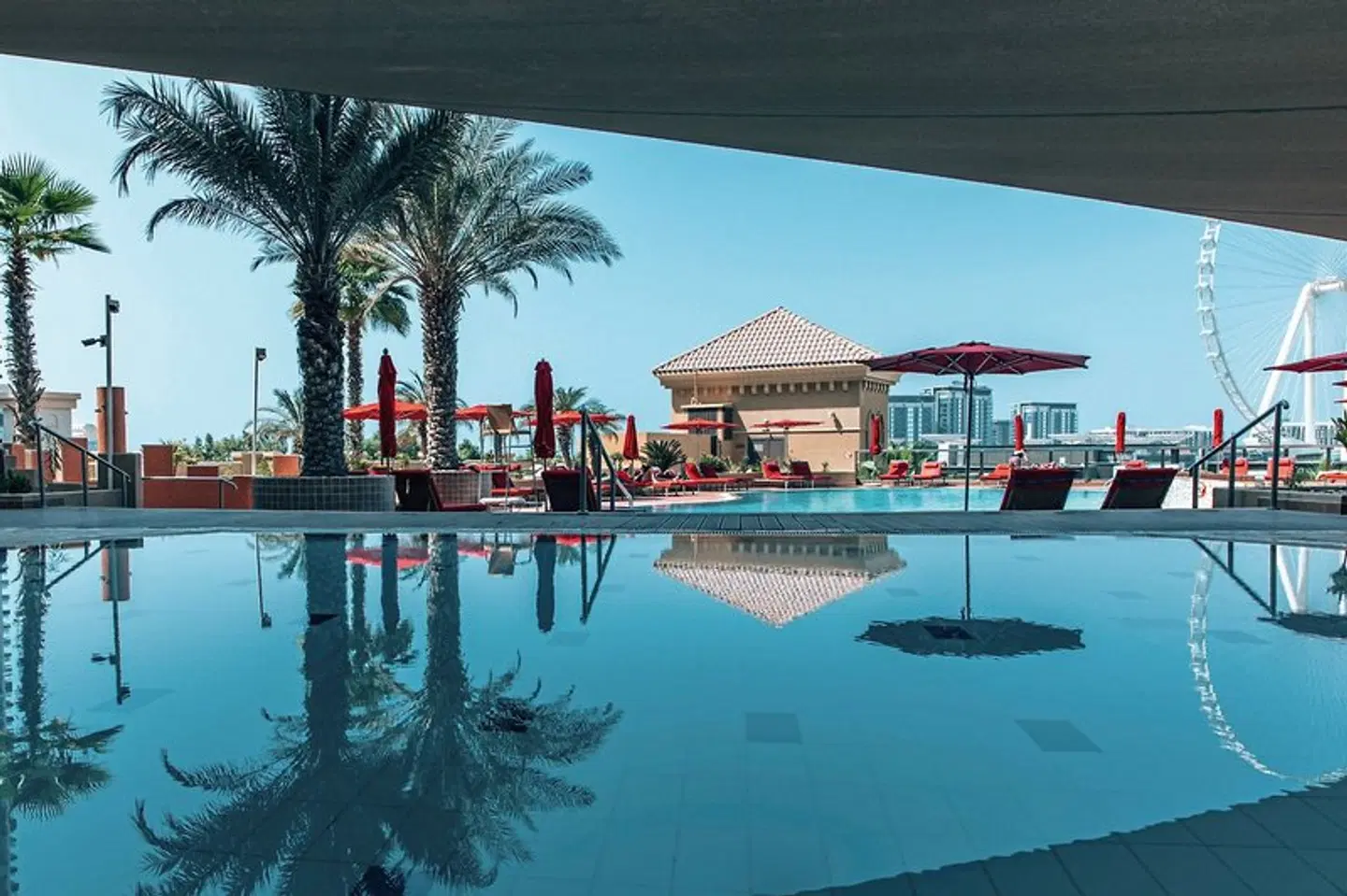 Amwaj Rotana Jumeirah Beach OUTDOOR_POOL