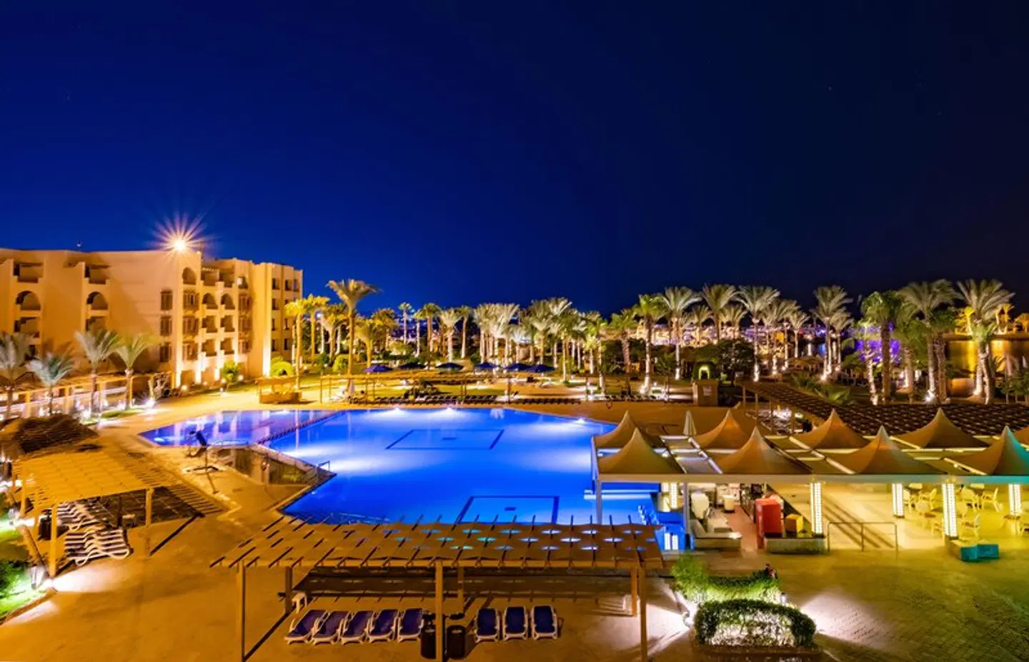 Continental Hotel Hurghada OUTDOOR_POOL