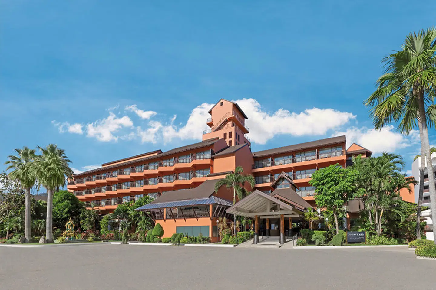 Courtyard by Marriott Phuket, Patong Beach Resort EXTERIOR