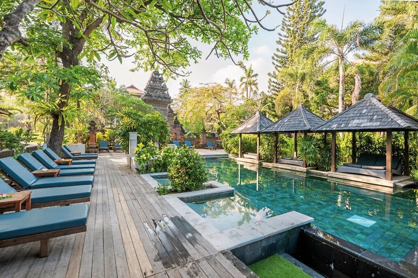 Bali Garden Beach Resort OUTDOOR_POOL