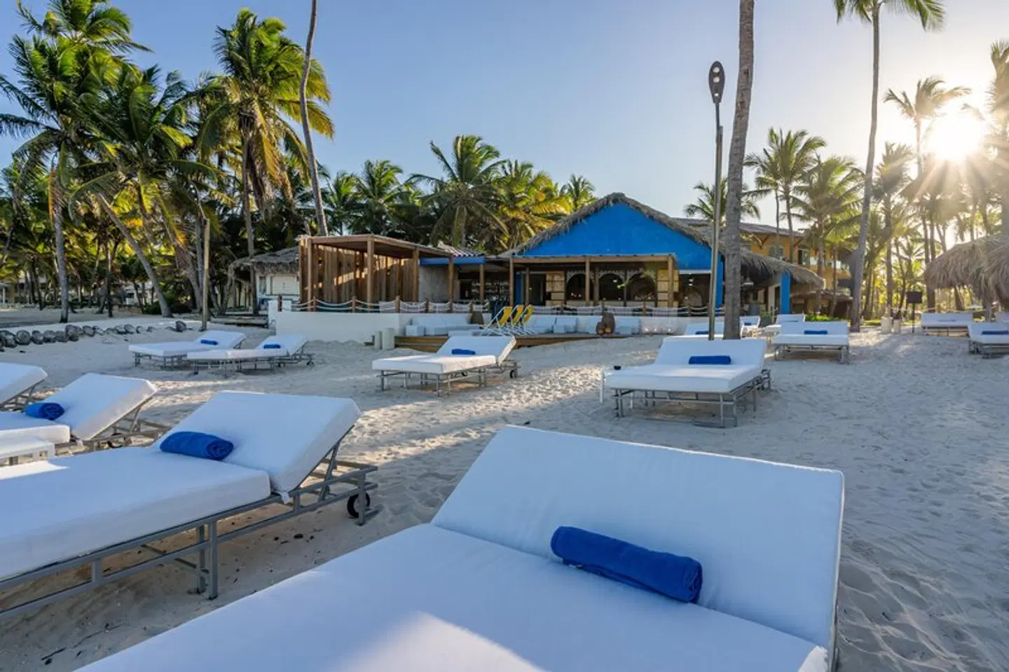 Tropical Deluxe Princess BEACH
