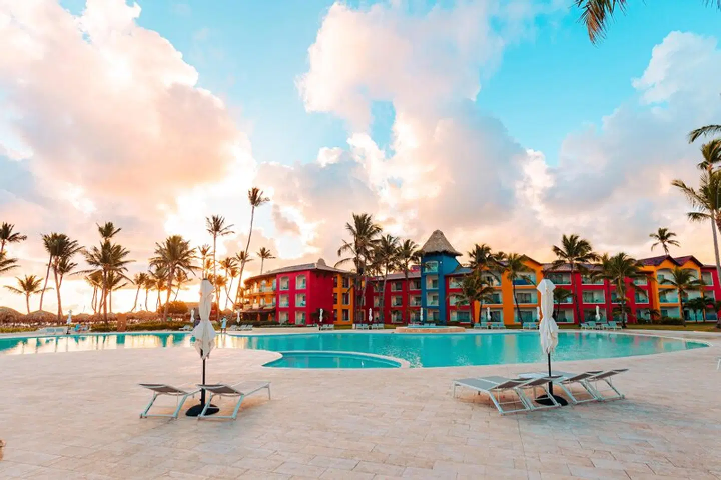 Tropical Deluxe Princess OUTDOOR_POOL