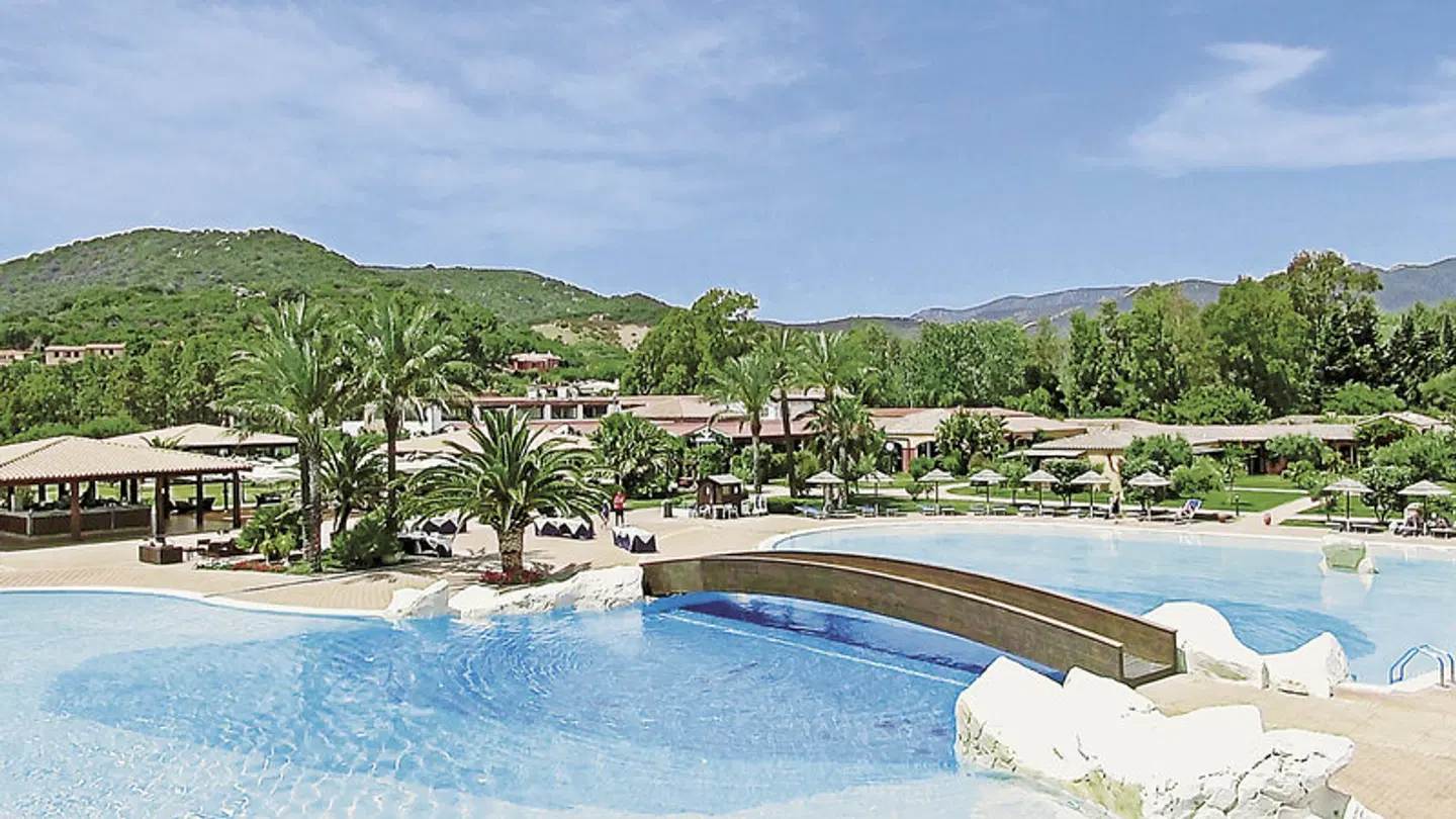 Garden Beach OUTDOOR_POOL