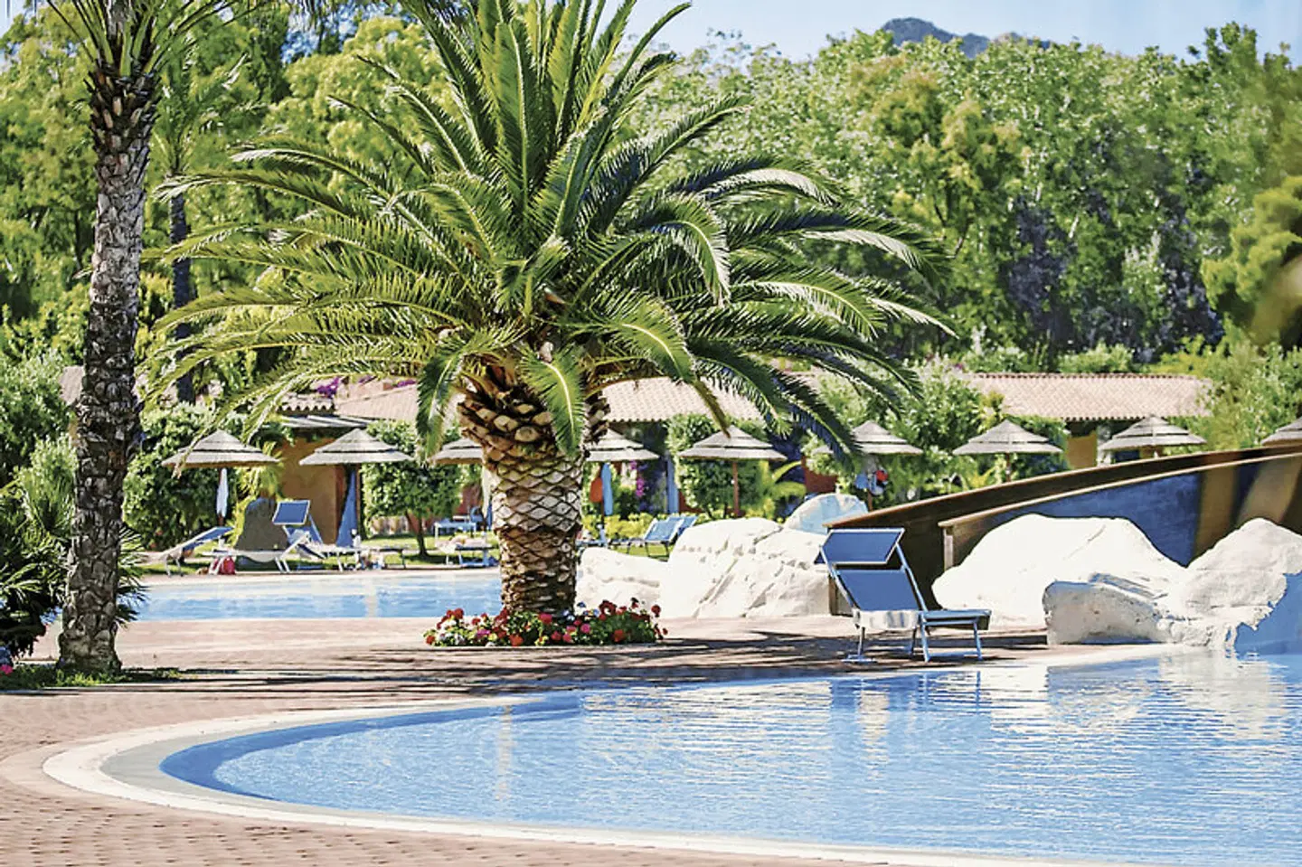 Garden Beach OUTDOOR_POOL