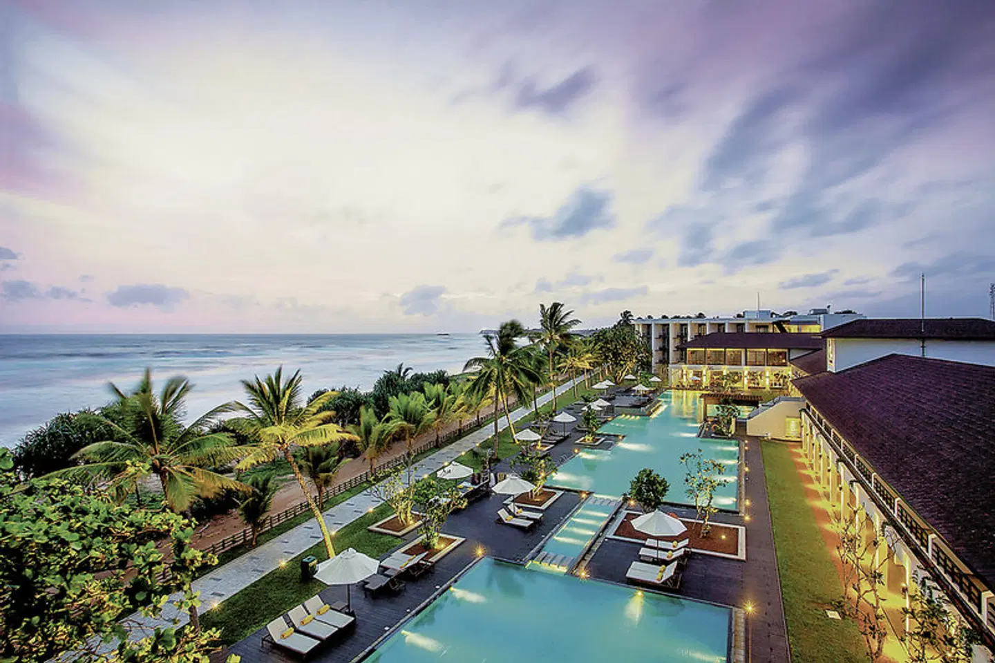 NH Bentota Ceysands Resort OUTDOOR_POOL