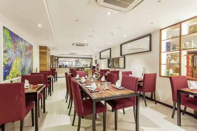 The Somerset Hotel RESTAURANT