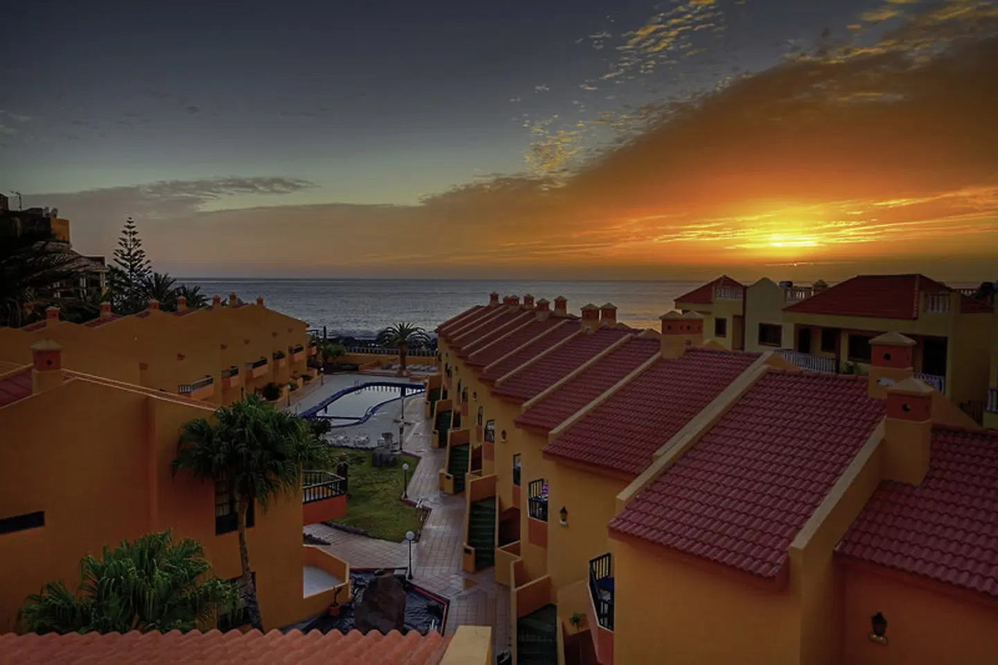 Tres Palmeras LANDSCAPE