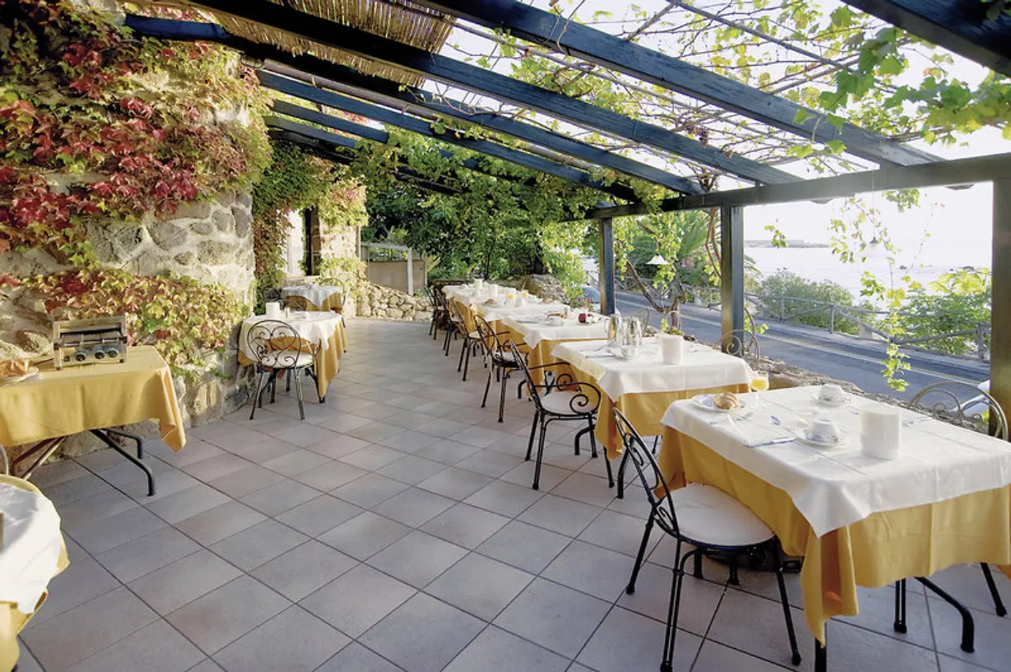 Costa Dorada RESTAURANT