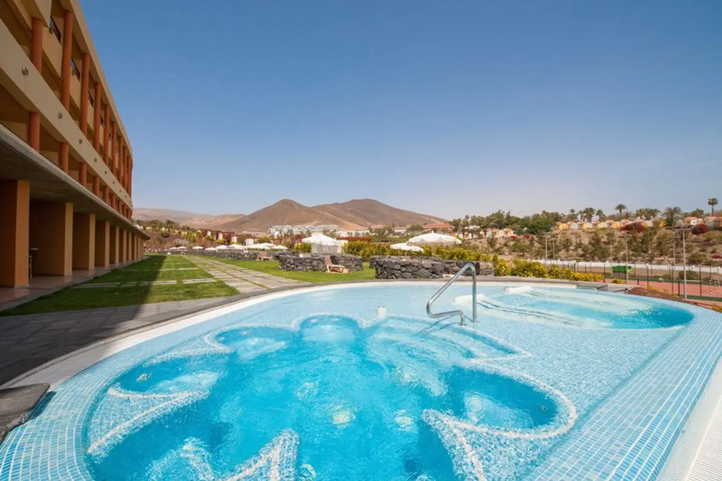 Iberostar Waves Playa Gaviotas OUTDOOR_POOL