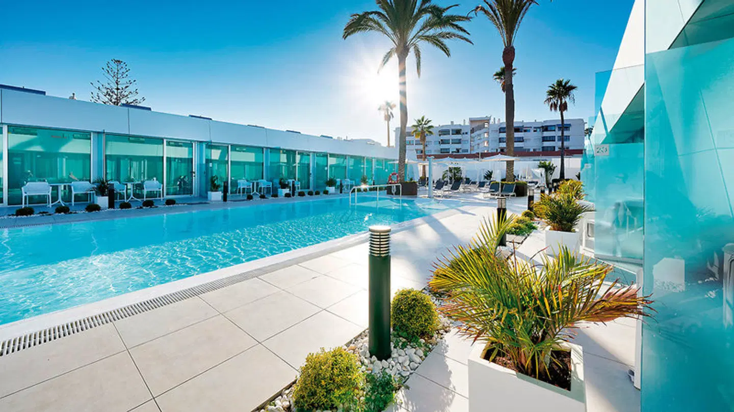 Nayra OUTDOOR_POOL