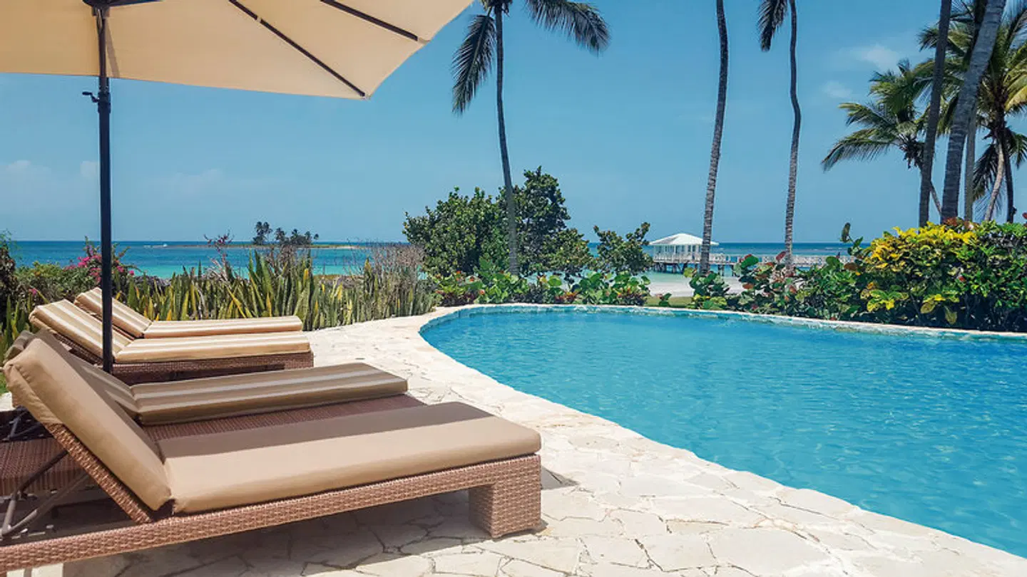 Villa Serena OUTDOOR_POOL