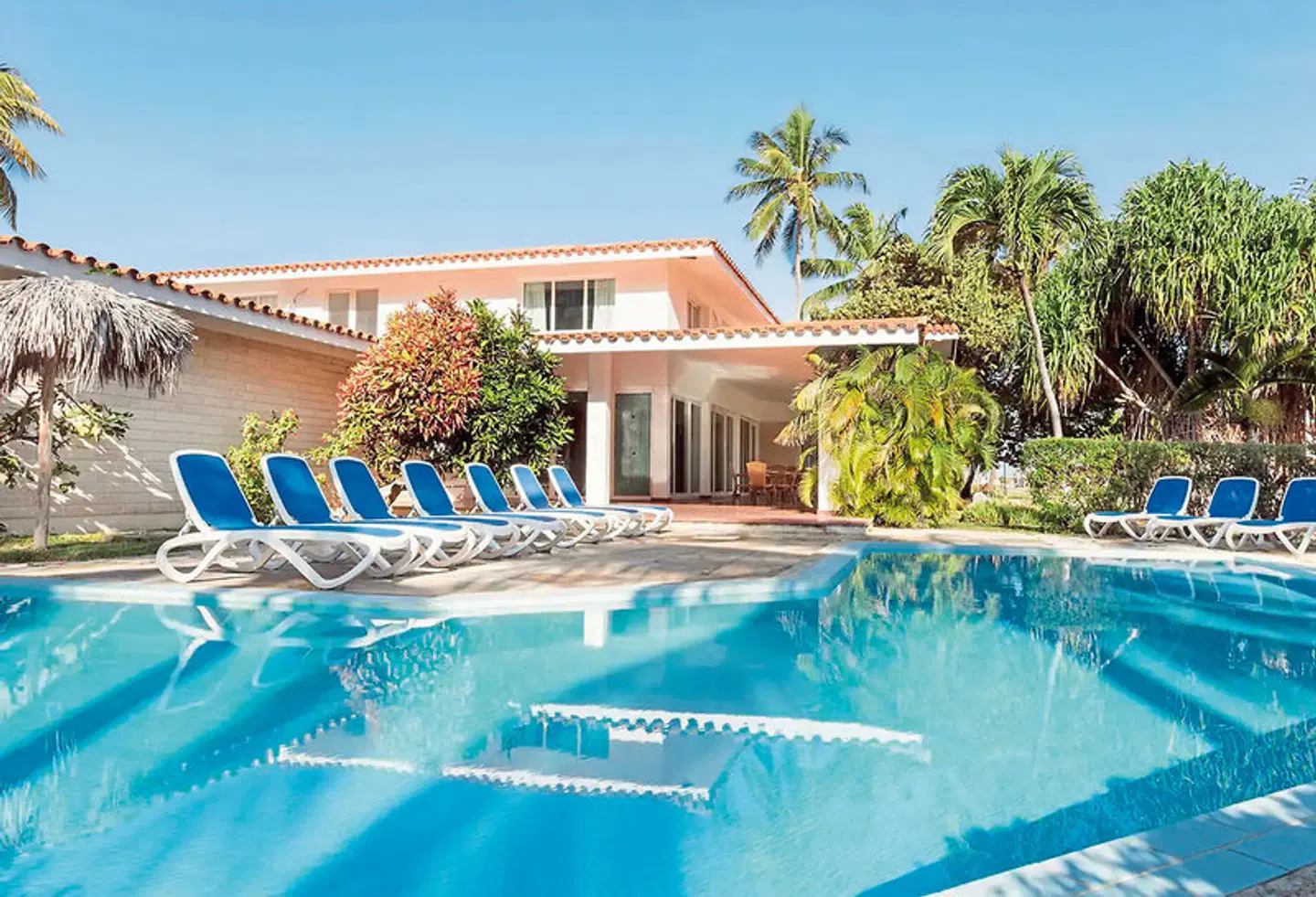 Villa Cuba OUTDOOR_POOL