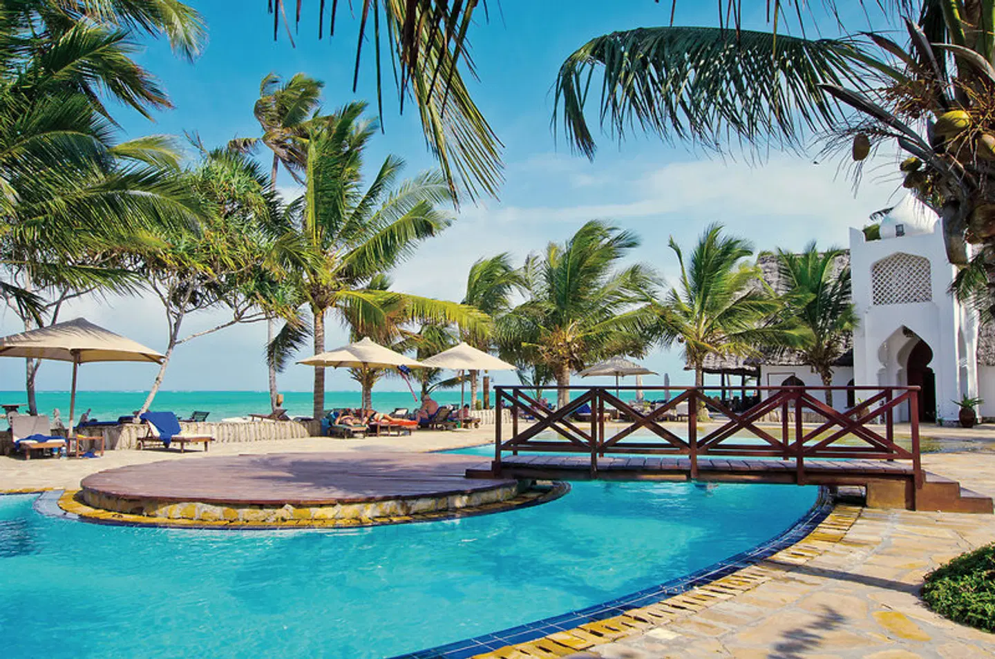 Sultan Sands Island Resort OUTDOOR_POOL