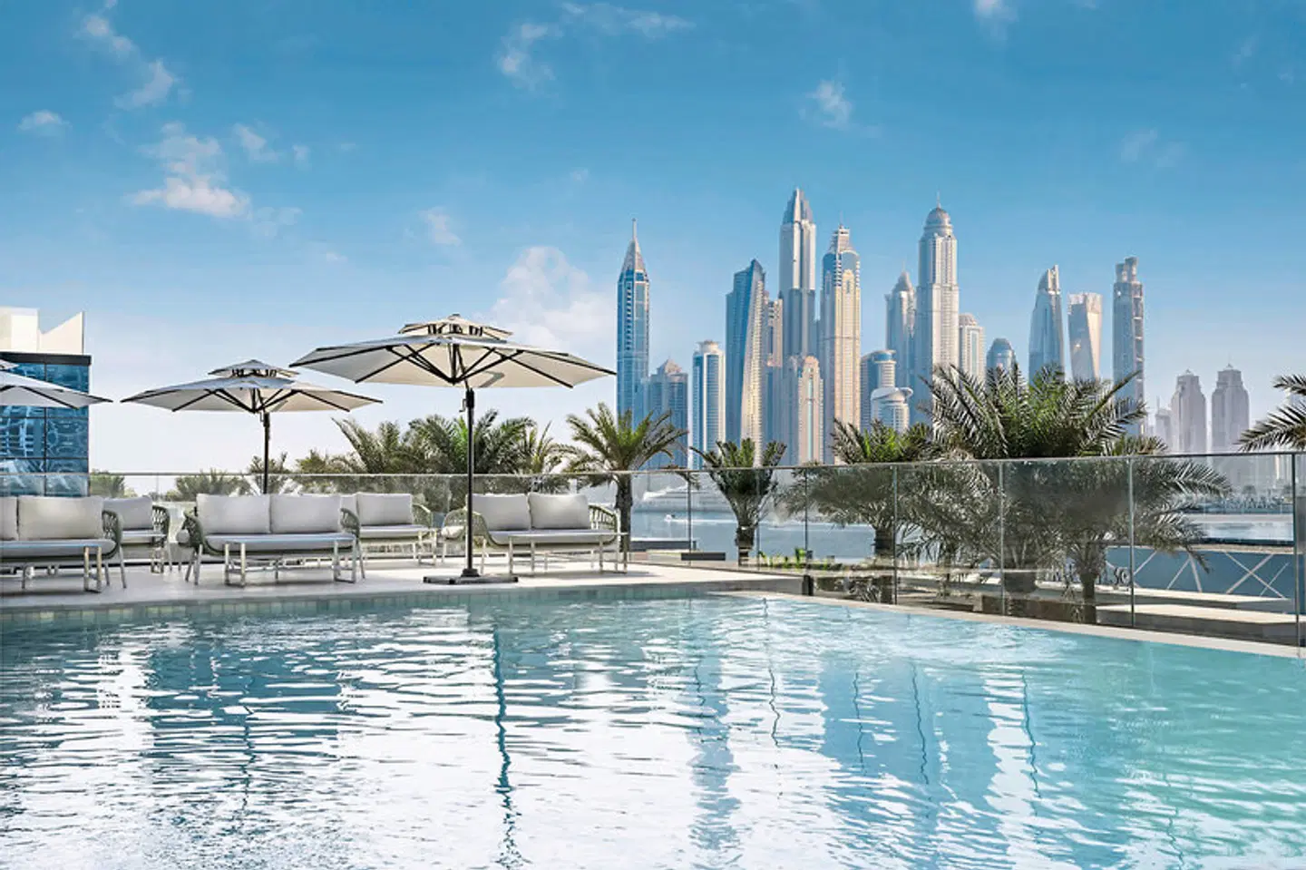 Radisson Beach Resort Palm Jumeirah OUTDOOR_POOL