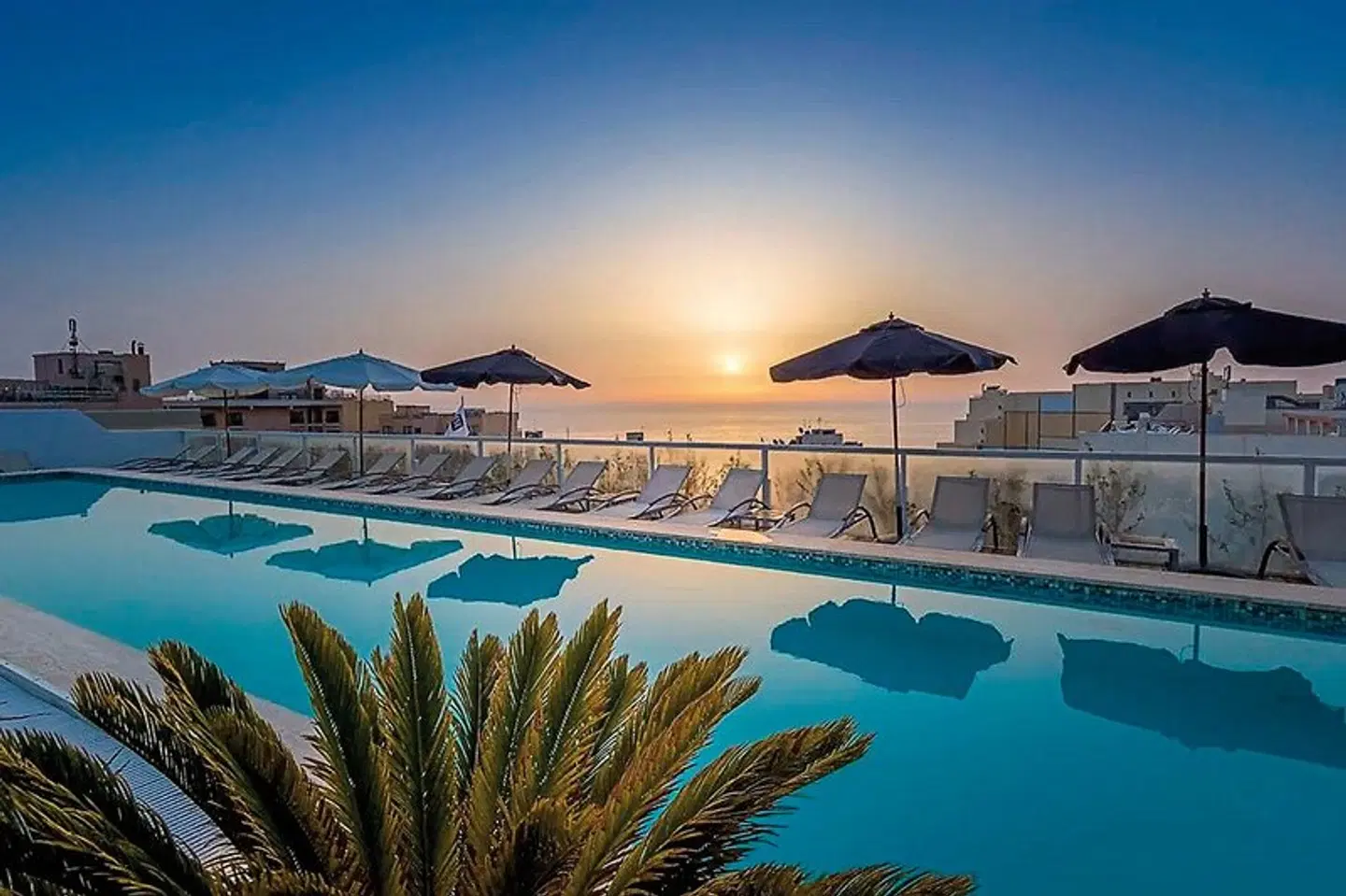 The George, Urban Boutique Hotel OUTDOOR_POOL