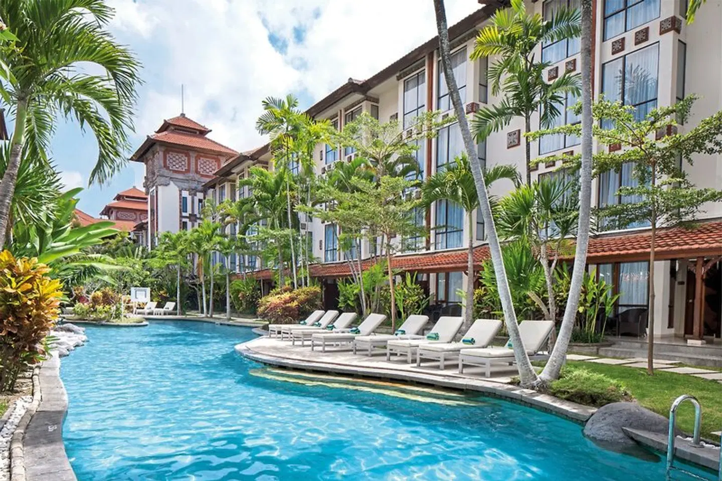 Prime Plaza Hotel Sanur OUTDOOR_POOL
