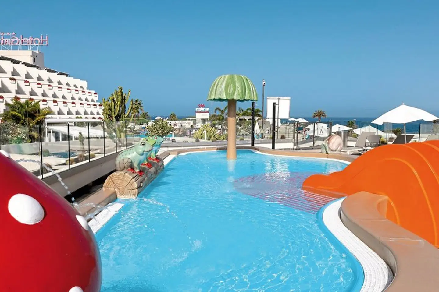 Alexandre Hotel Gala OUTDOOR_POOL