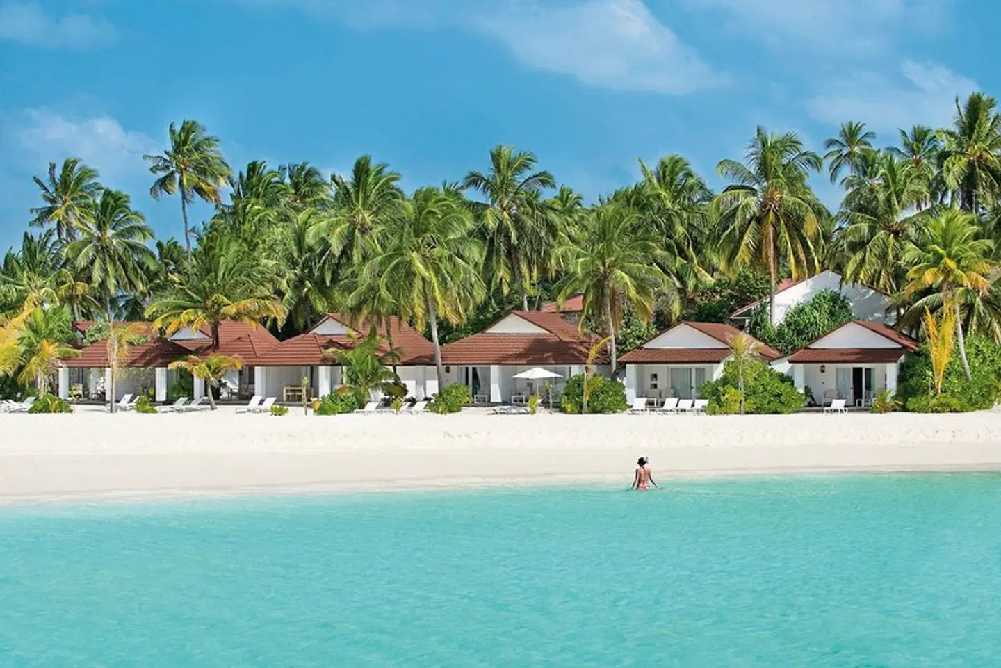 Diamonds Thudufushi Strand