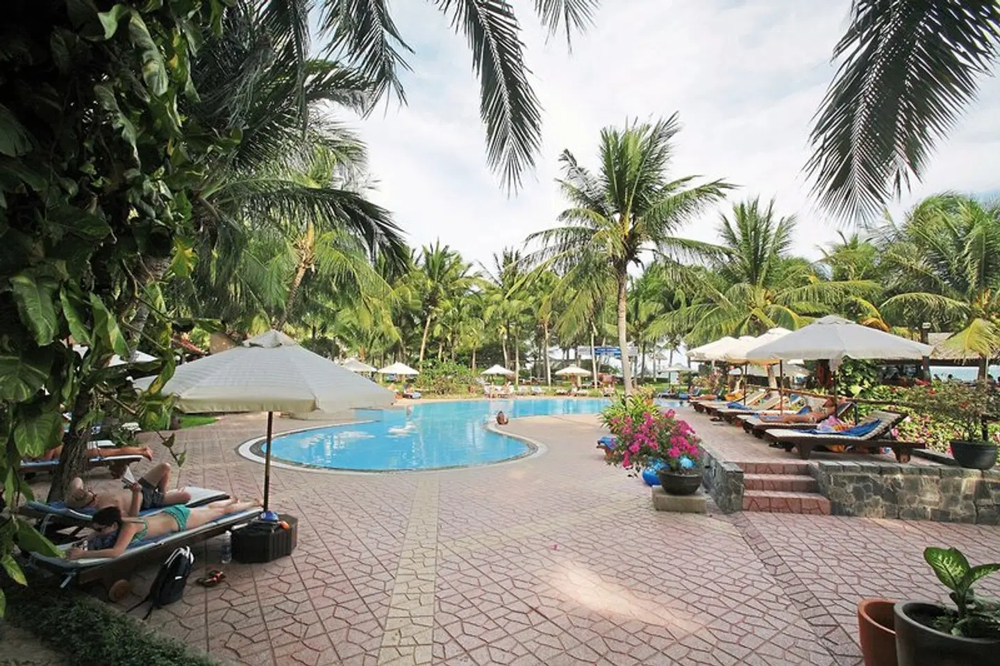 Saigon Mui Ne Resort OUTDOOR_POOL