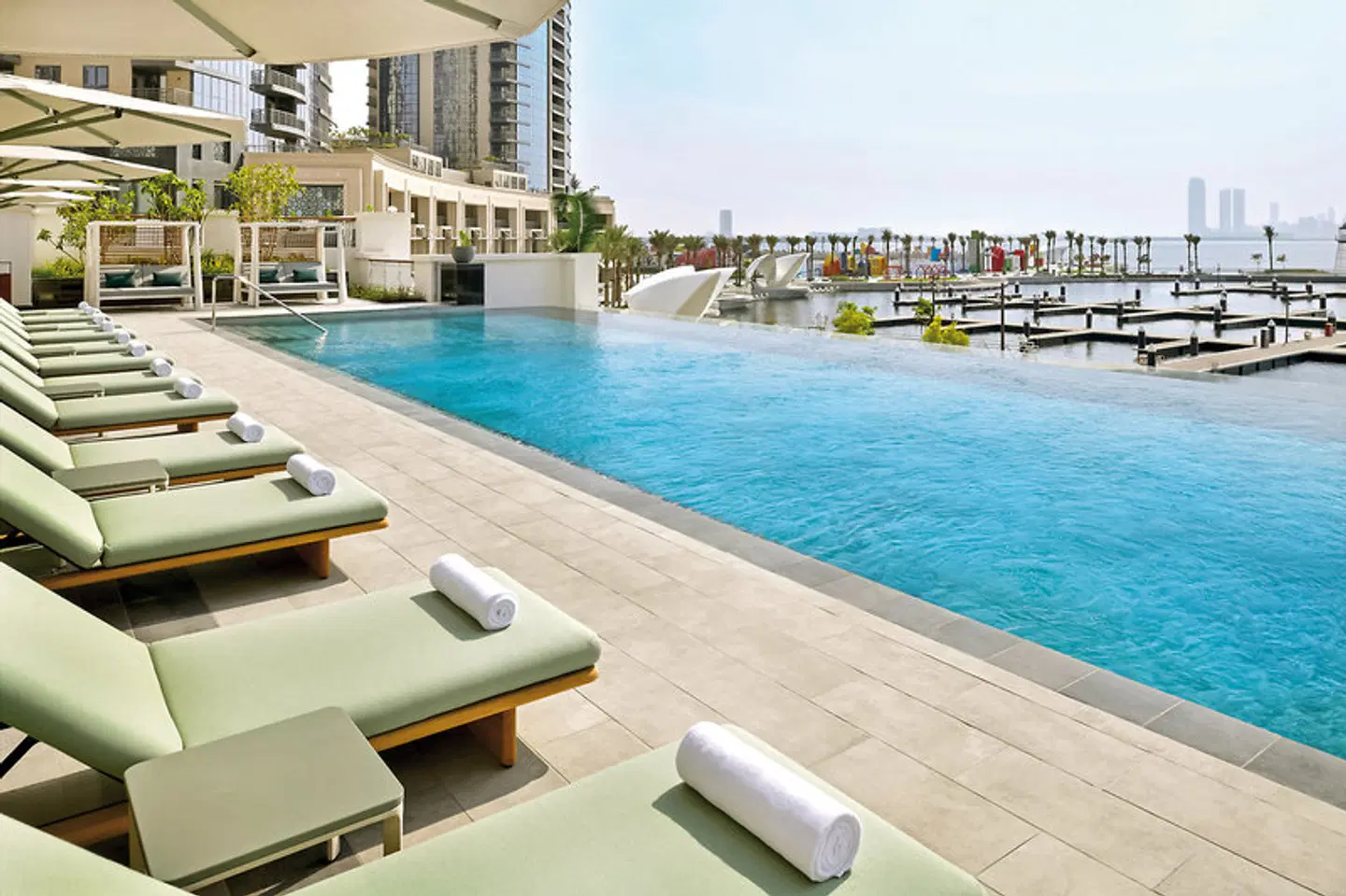 VIDA Creek Harbour OUTDOOR_POOL