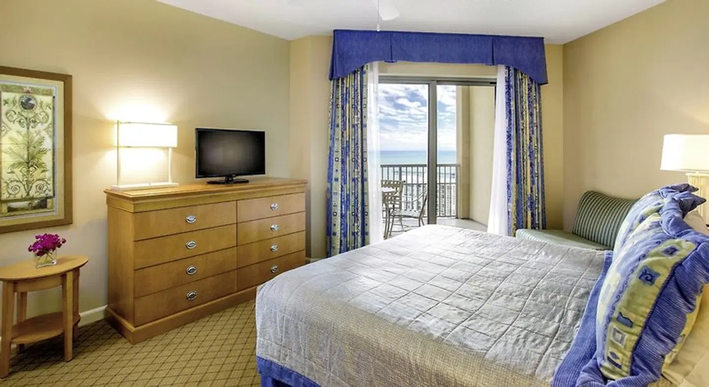 Royale Palms Condominiums ROOM_EXAMPLE